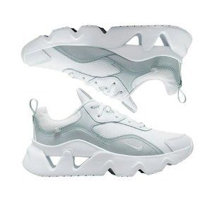 New 8 Nike Women's RYZ 365 2 Chunky Shoes White/Gray CU4874 105 90s sneaker